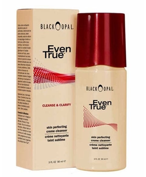 MÊME VRAI NETTOYAGE ET CLARIFIER LA CRÈME PERFECTANTE DE LA PEAU NETTOIE 